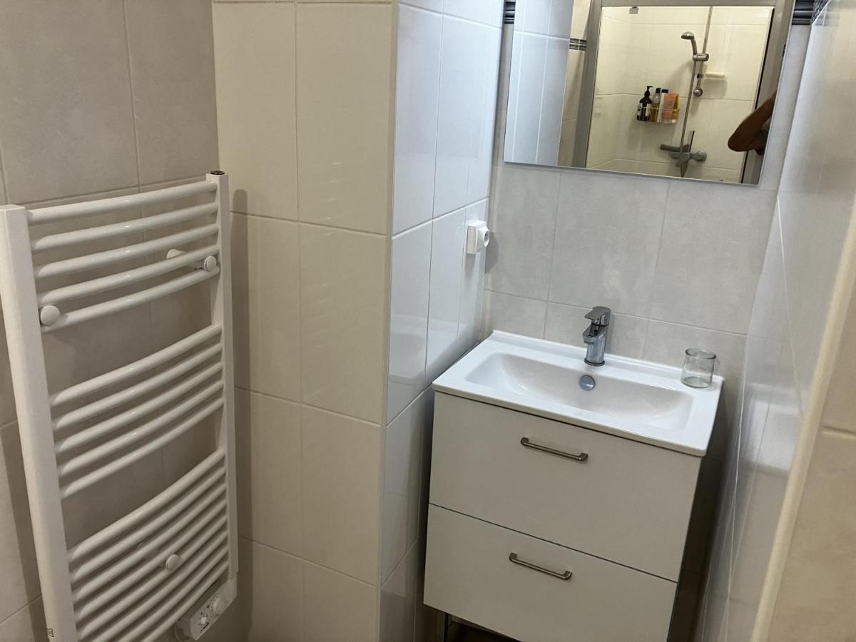 T3 En Centre D'Arcachon, 2 Min Plage, 5 Min Gare, Balcon, Parking Securise, Wifi, Menage Inclus - Fr-1-374-193 Exterior photo